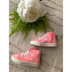 🎀 5 for $25! Carters sneakers